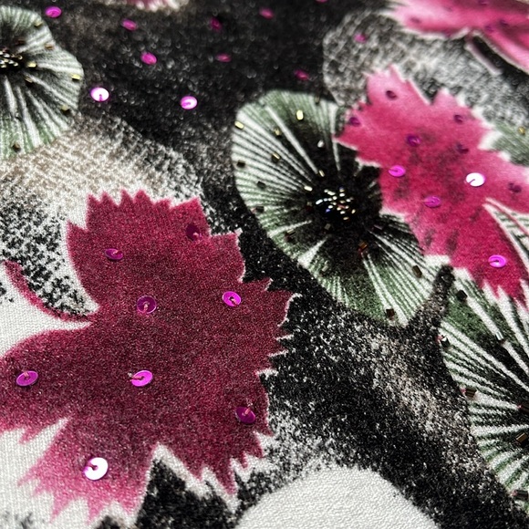 Vintage Beaded Sweater with sequins and beaded detailing - Picture 5 of 17